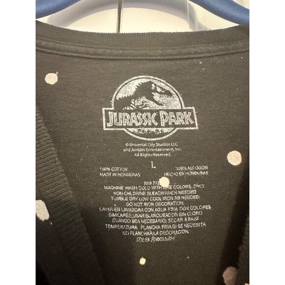 Fashion Nova I Survived‎ Jurassic Park women's t-shirt L - Picture 4 of 5